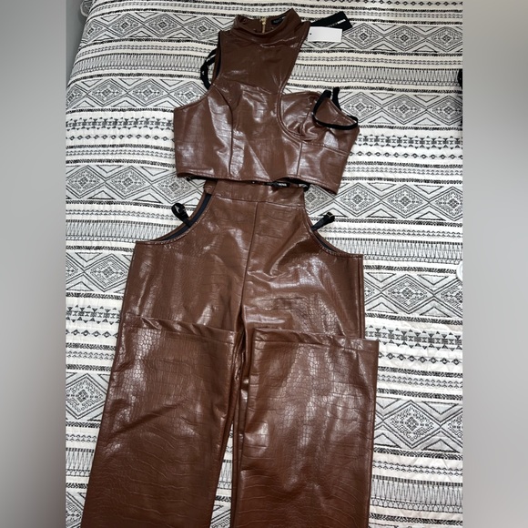 2 Piece Set - Picture 3 of 3